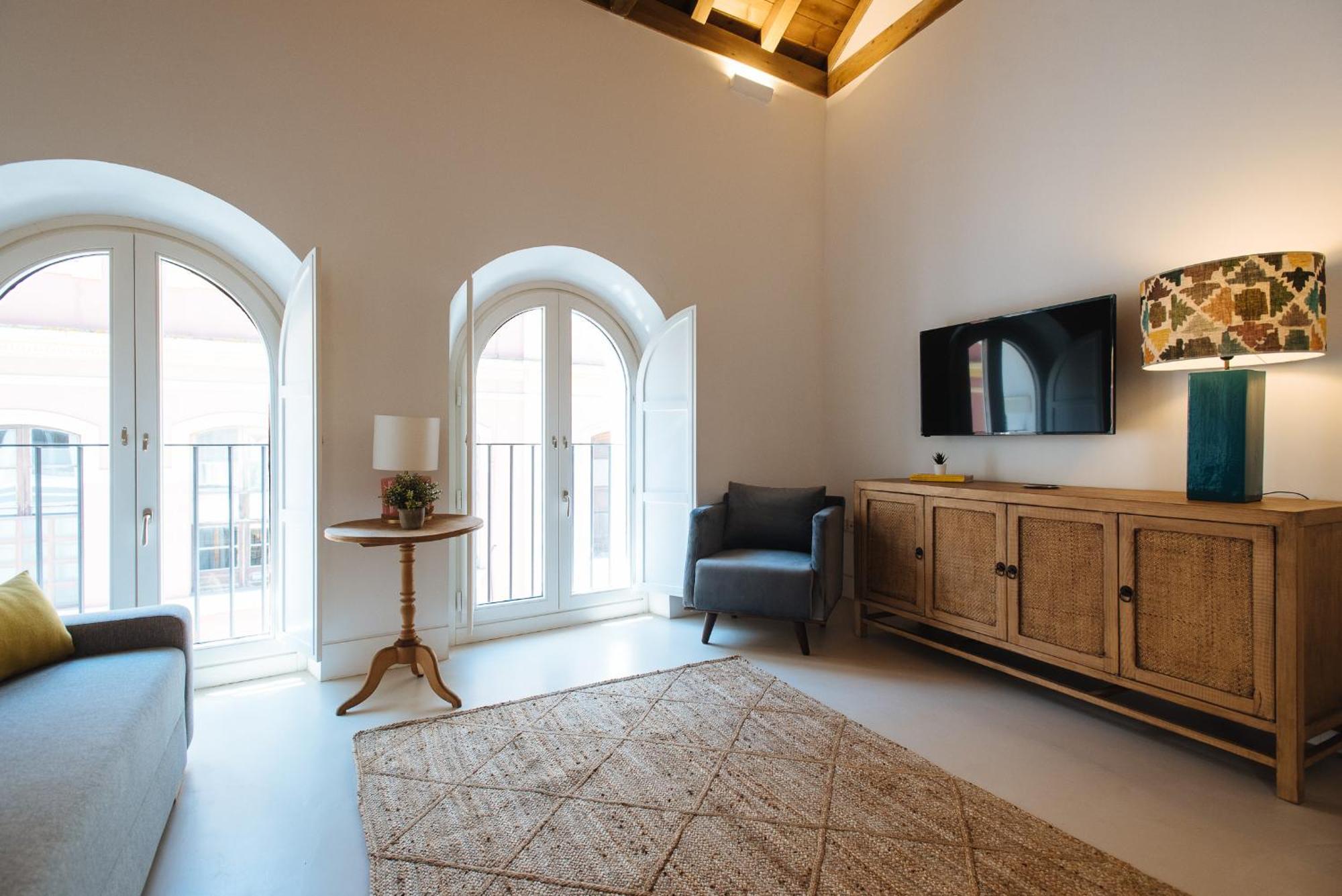 Eva Recommends Castellar Pool & Terrace — Photos 3